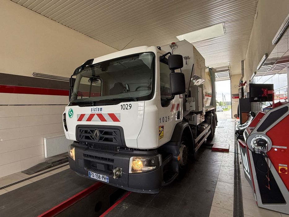 Renault D26 Śmieciarka  Klimatyzacja, 6x2, mega stan, niski przebieg. OKAZJA