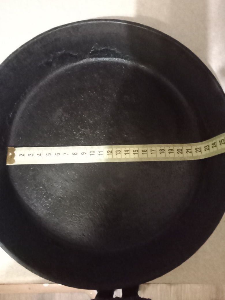 Сковорода  чугунная СССР,d22,и, томраморная сковорода,формы для выпечк