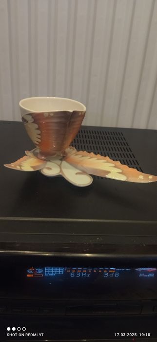 Porcelanowe filiżanki firmy Franz