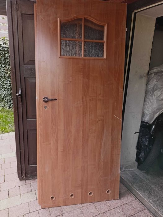 Drzwi łazienkowe 80 prawe