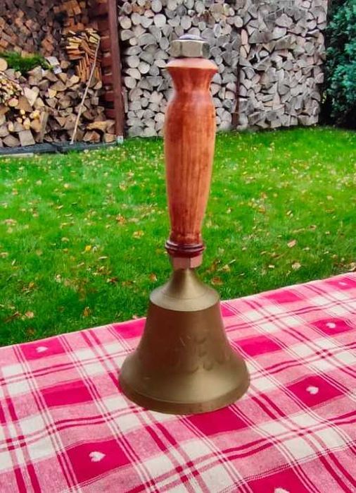 Drewniany dzwonek ręczny Vintage