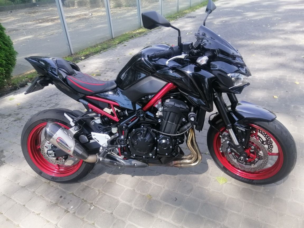 Kawasaki z900   2018 року у відмінному стані