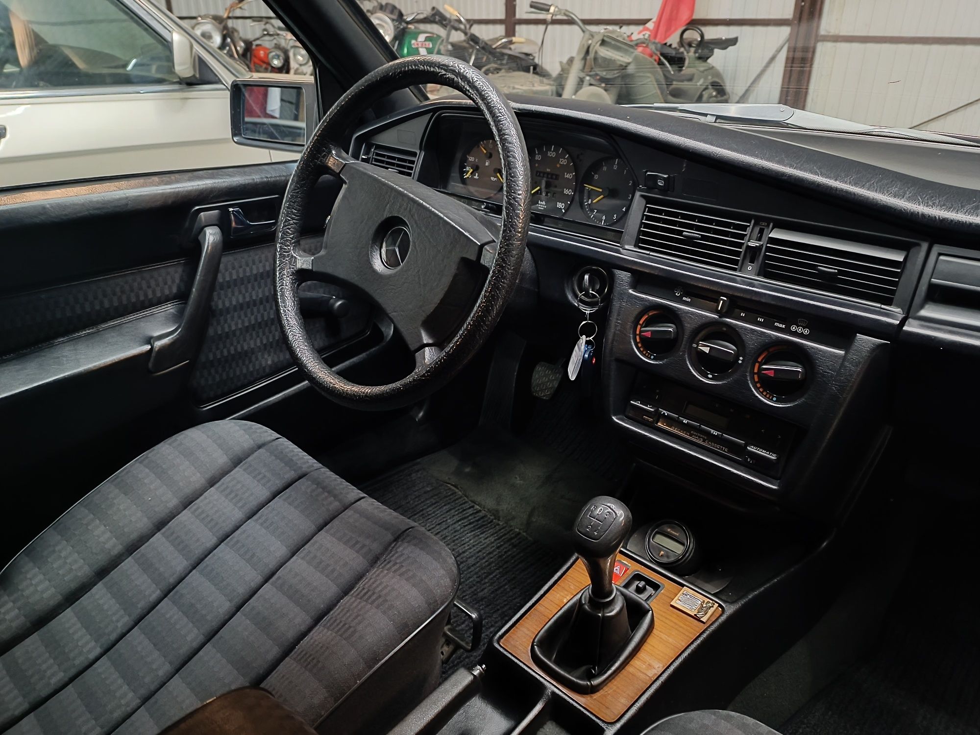 Mercedes w190 2.0 diesel
