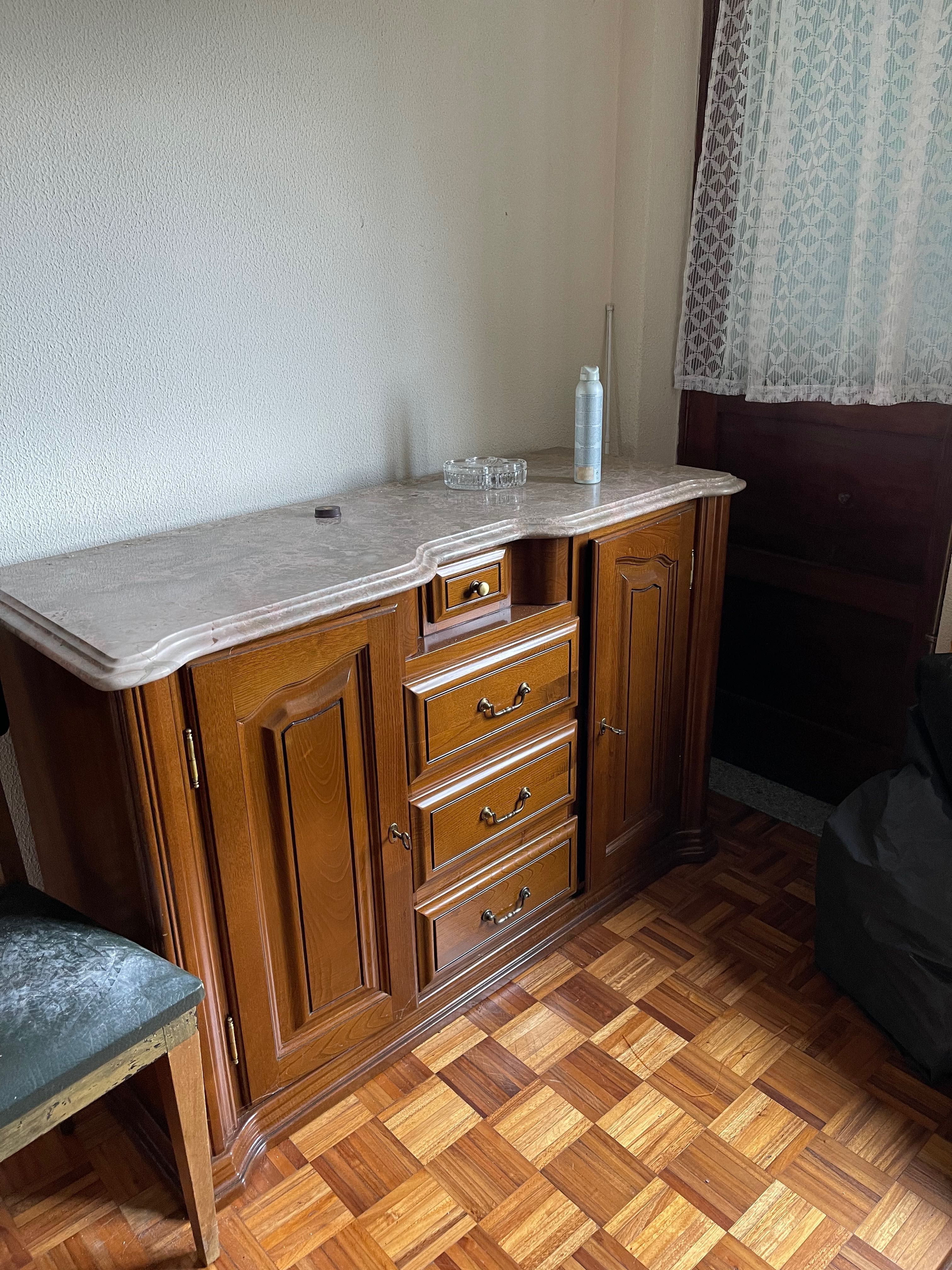 Vendo mobília de quarto completa