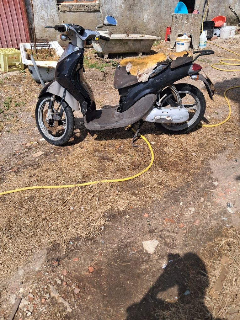 Yamaha why 5 ***