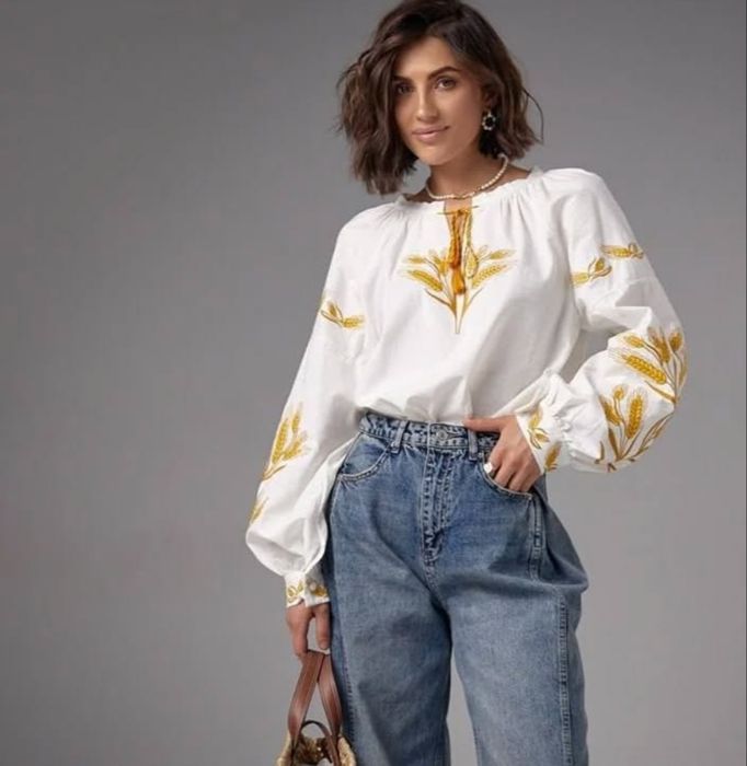 Вишита сорочка бавовняна вільна. Вишиванка жіноча