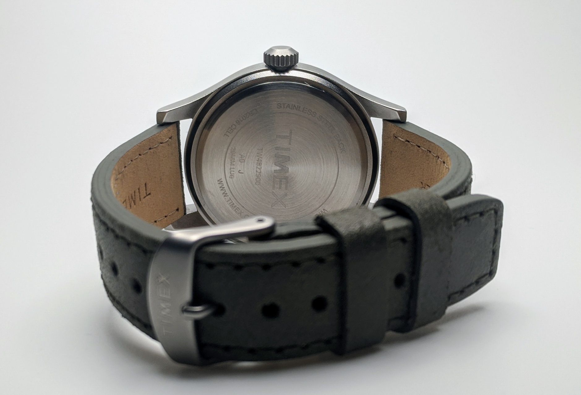 Часы Timex Expedition, с подсветкой Indiglo