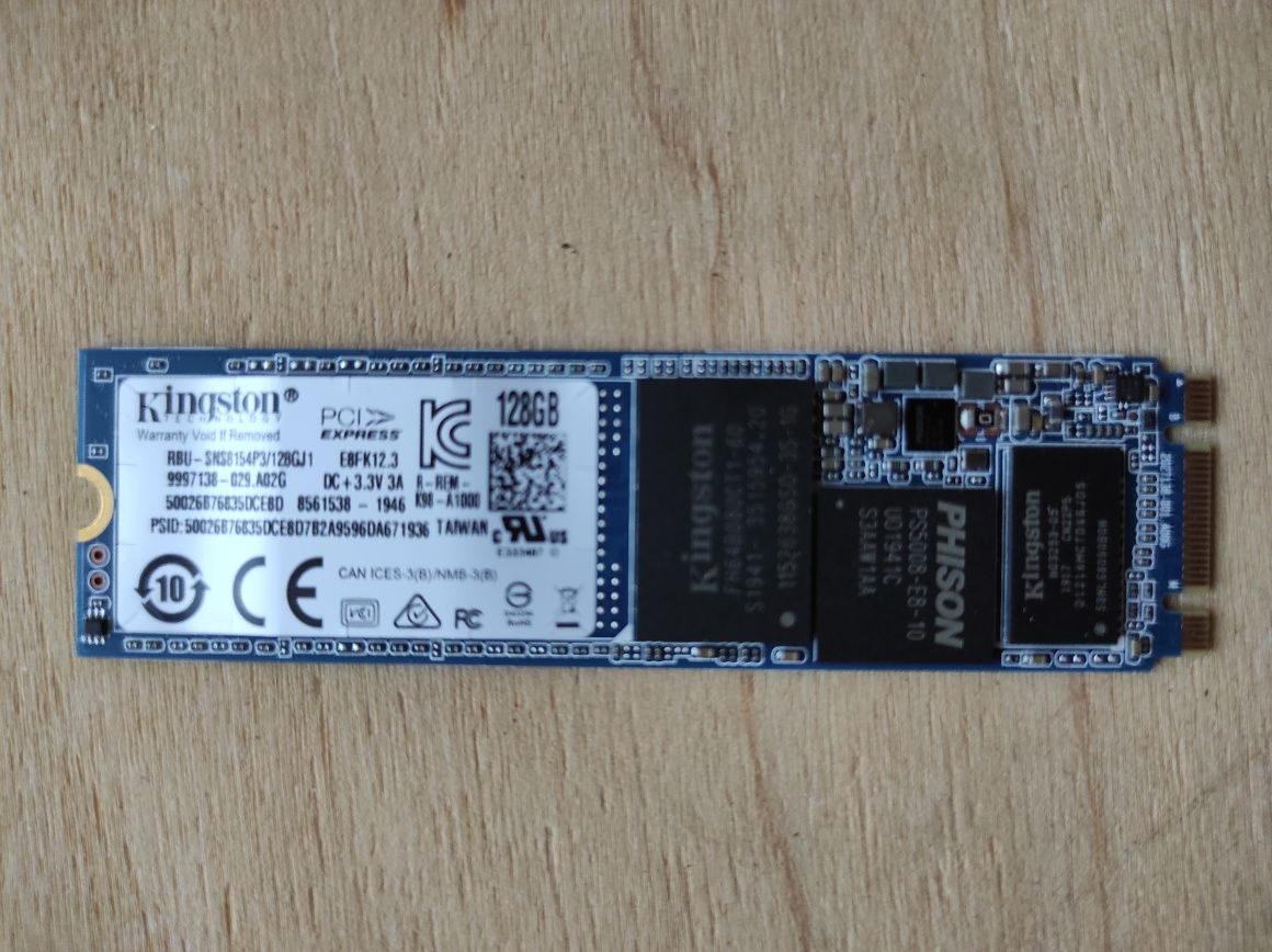 SSD Kingston 128 ГБ