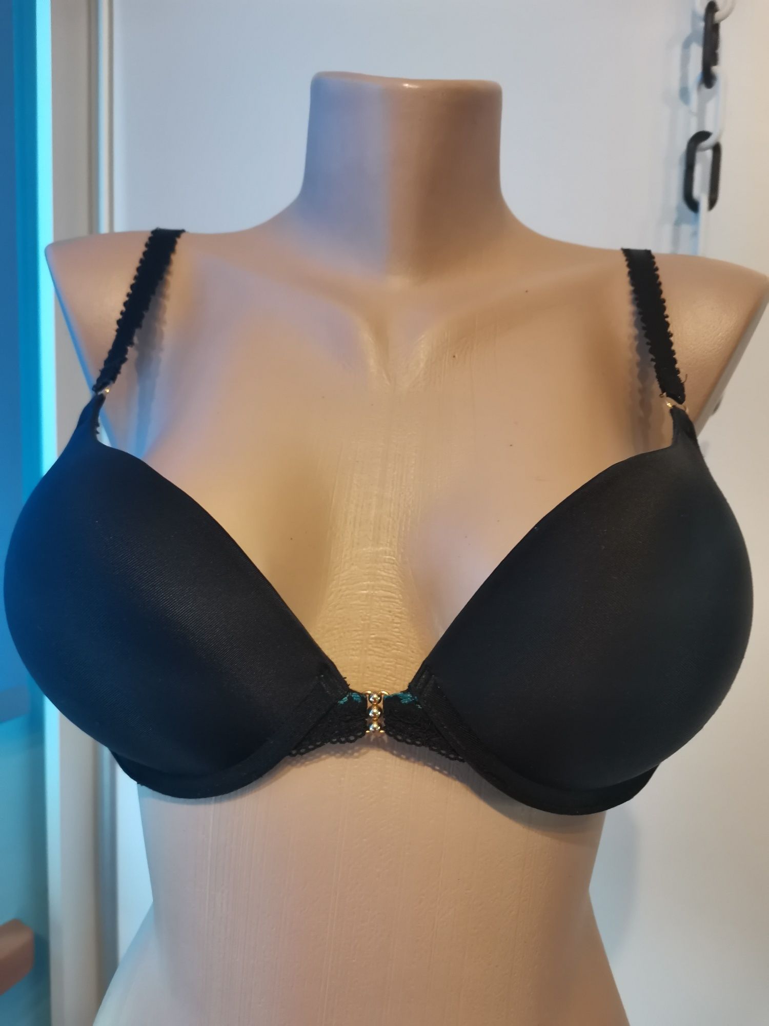 Sweet Nothings biustonosz damski rozm 80A, push up, nowy , czarny