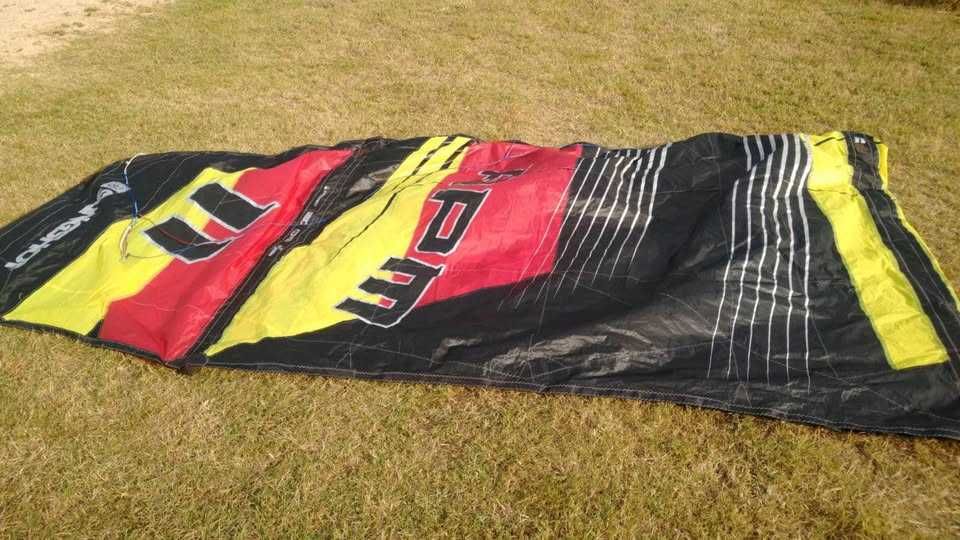Slingshot RPM - 11m 2018 8m kite with bar