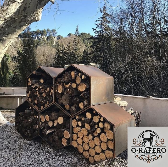 Suporte de lenha em aço corten
