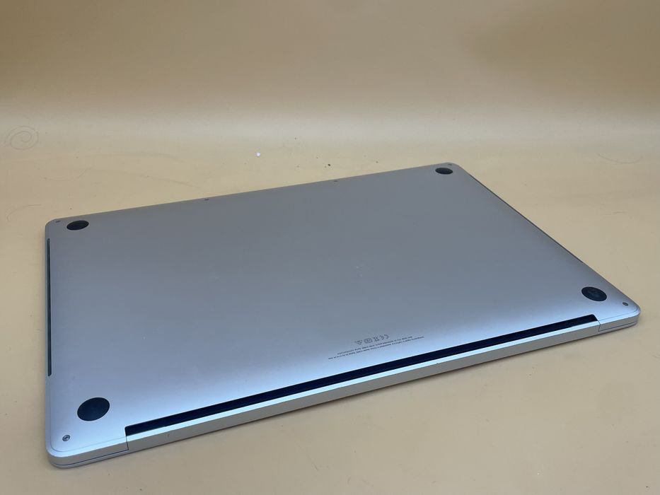 Macbook pro 15.4 2018 i7 2.6 ghz 6 ядер