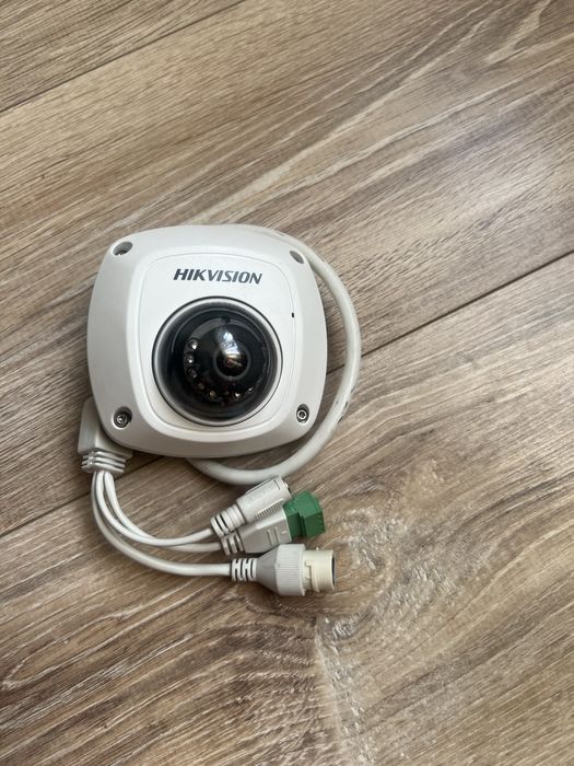 Ip-камера Hikvision DS-2CD2512F-IS (2.8 мм)