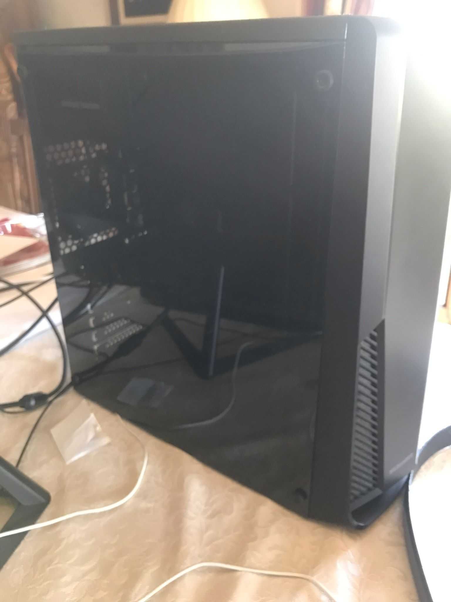 Computador  – AMD Ryzen 5, 16GB RAM, RX 6600