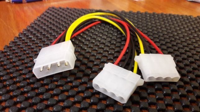 Переходник сплиттер 4 pin molex -> 2 по 4pin молекс кабель питания