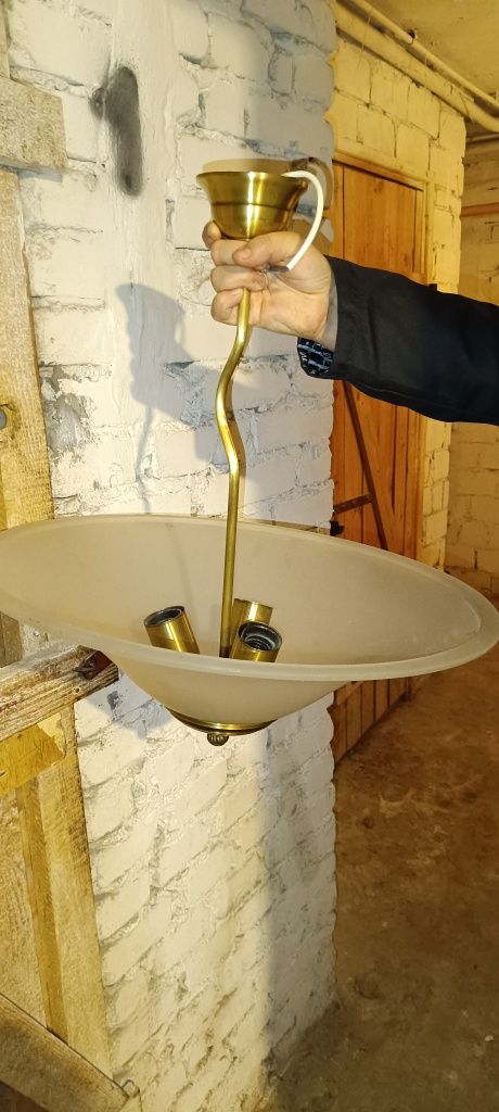 Elegancki żyrandol