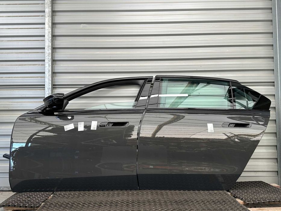 BMW I7 G70 Двери передние задние правые левые разборка