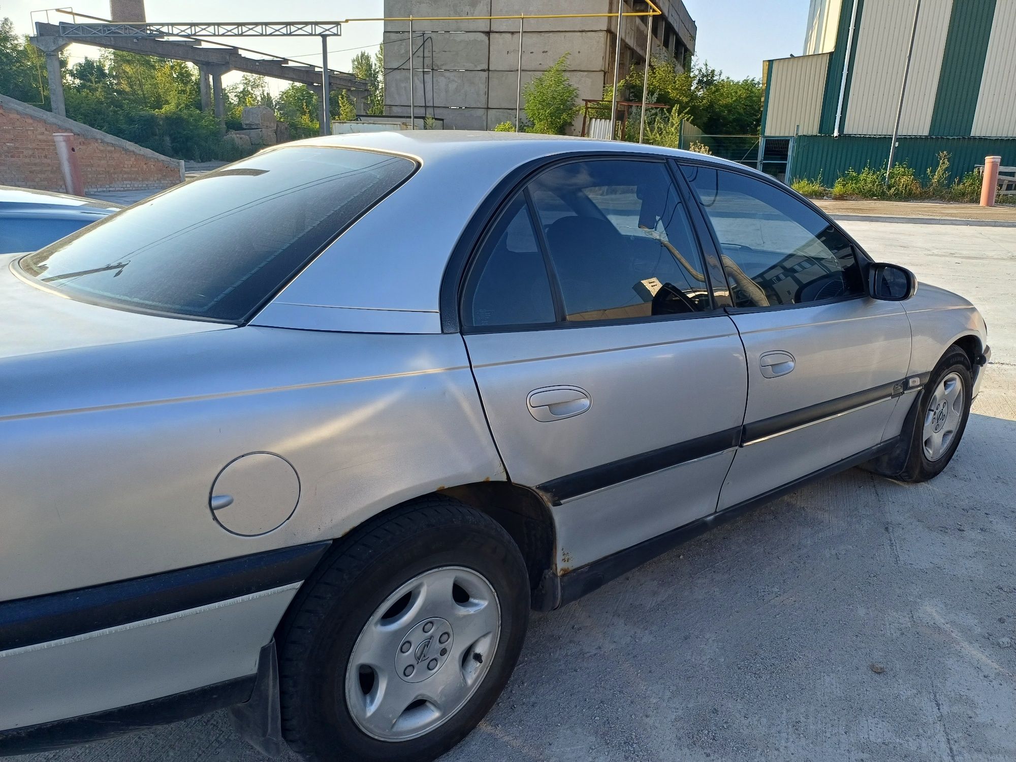 Opel omega b 2.0 1998