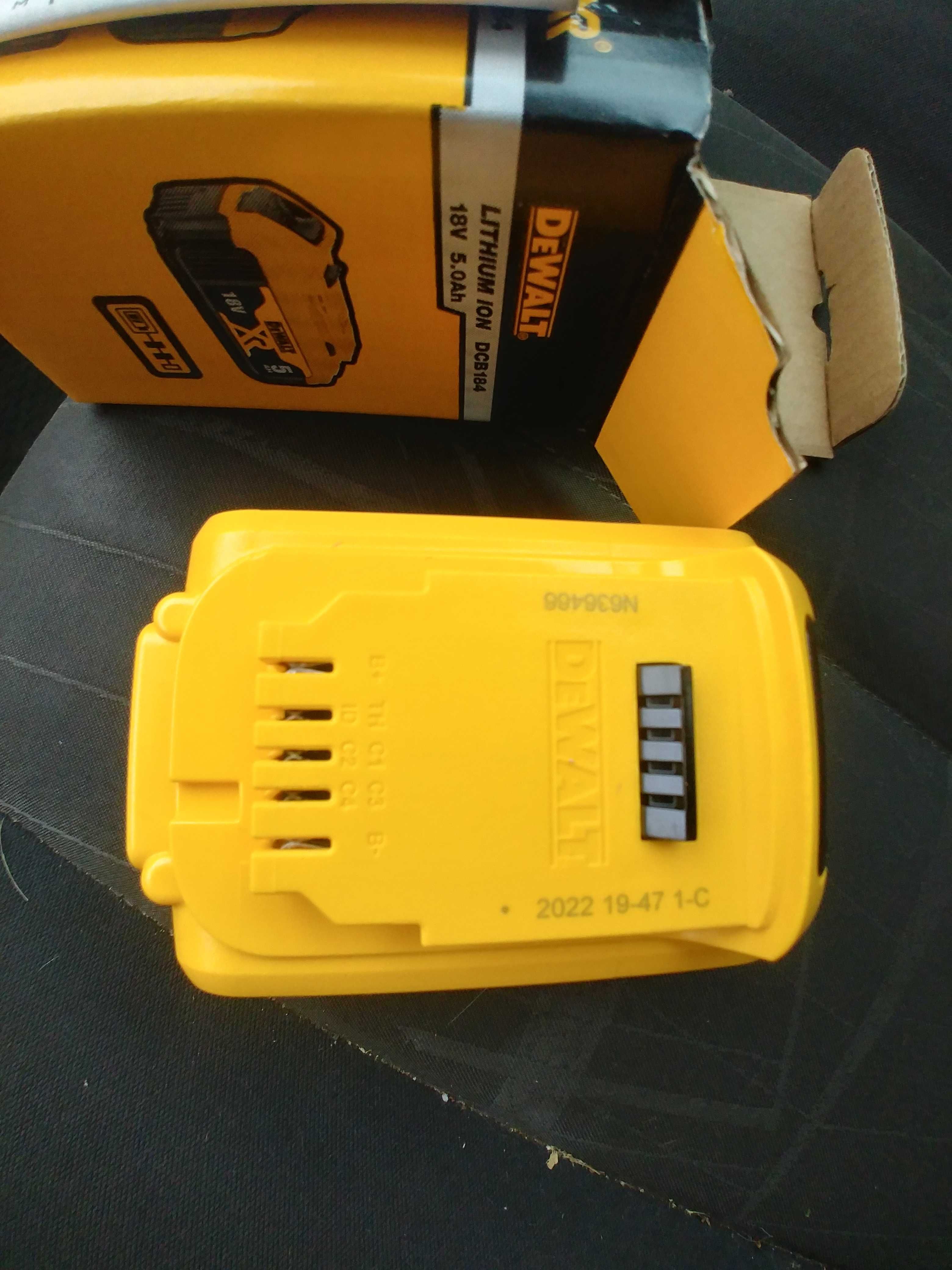 NOWY Akumulator dewalt 18v 5.0 ah DCB184