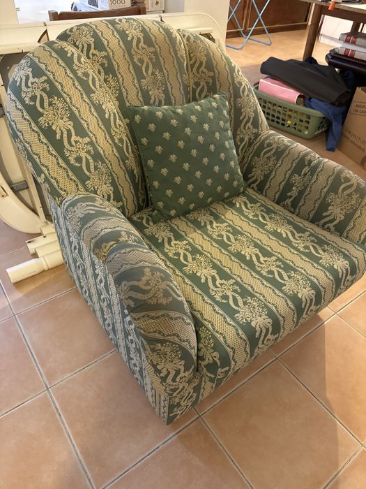 poltrona, conjunto disponivel no perfil.