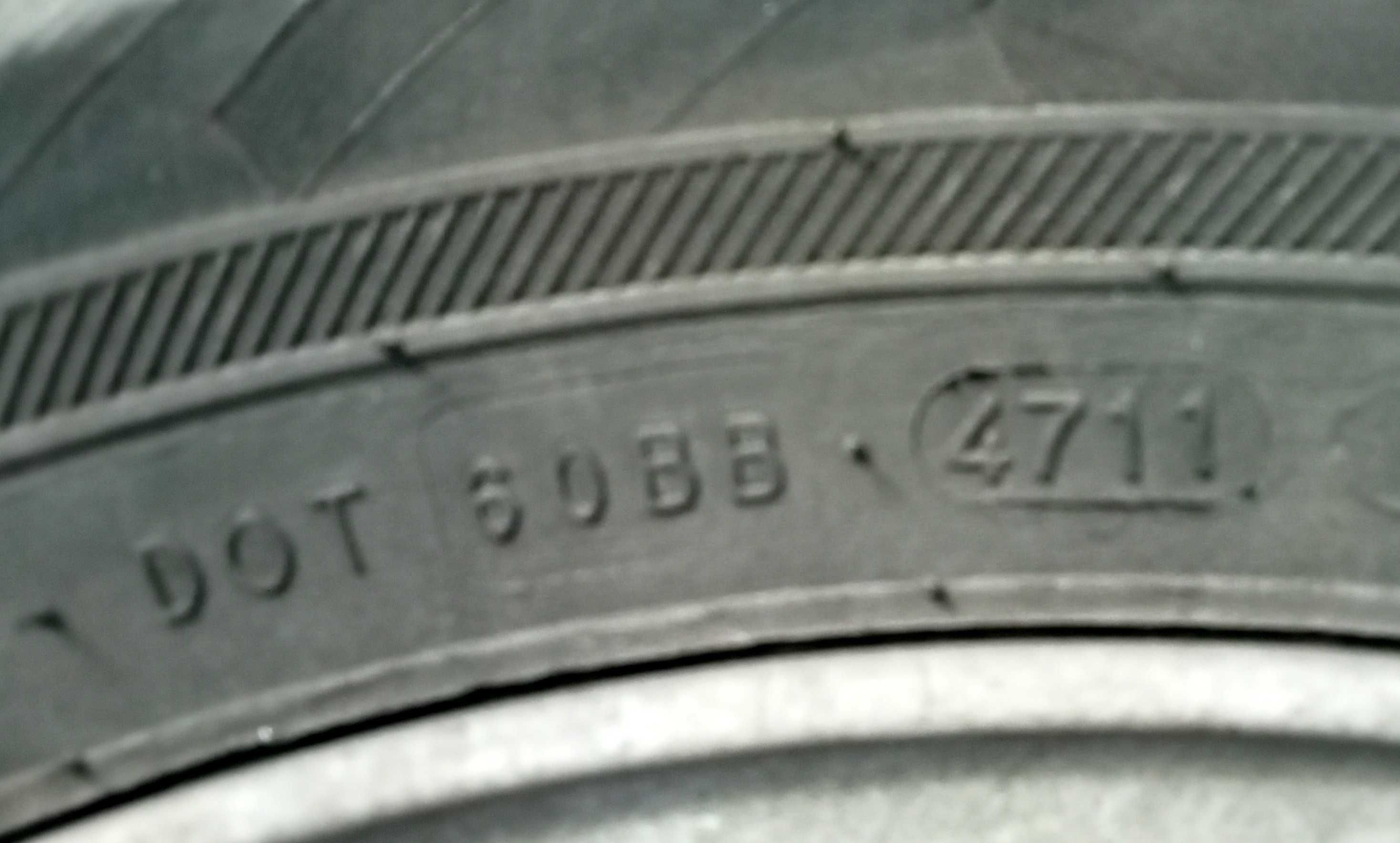 NOKIAN WR D3 215/65/16 (opony + felgi)