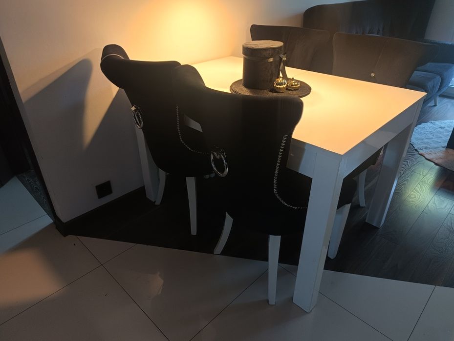 Krzesło Glamour czarne