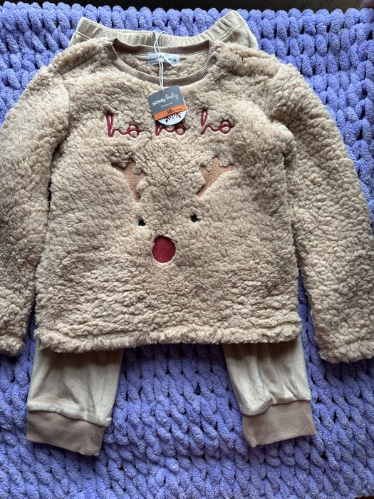 Новорічний костюм на дівчинку теплий