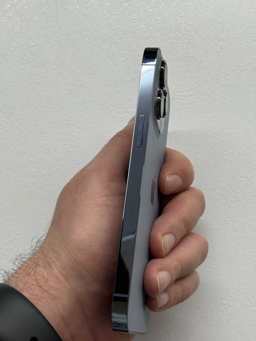 Apple iPhone 13 Pro • 256 GB • Sierra blue