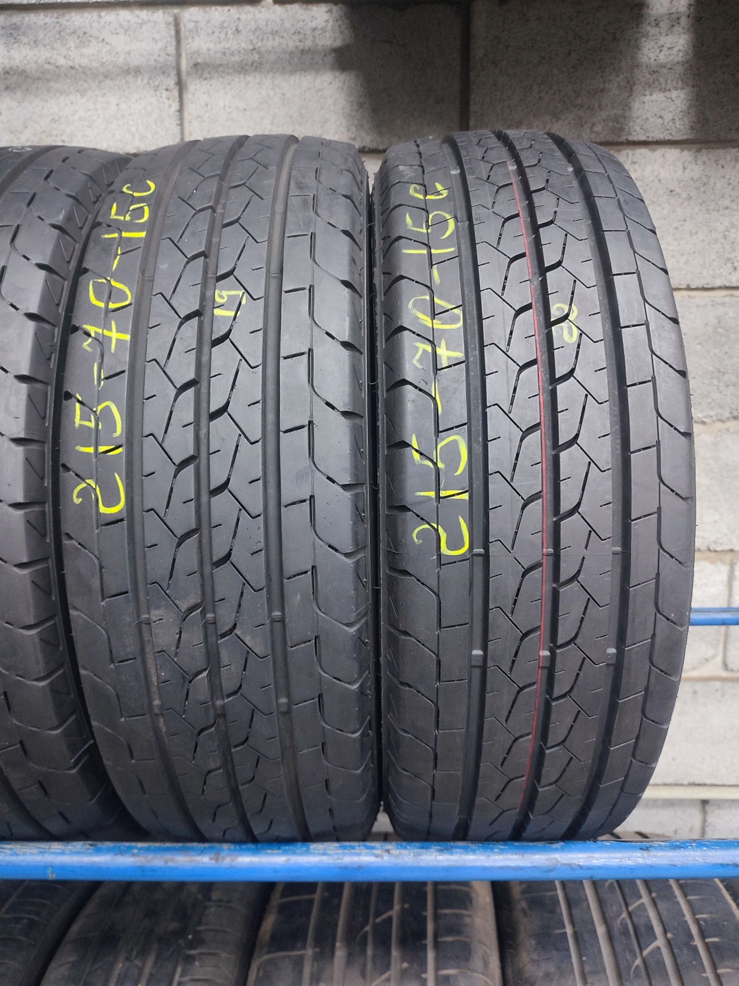 Літні шини 215/70 R15C BRIDGESTONE