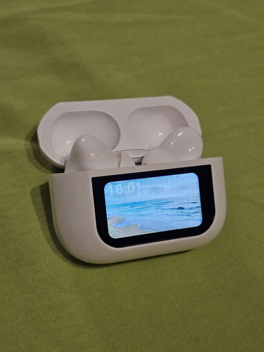 iS MusicPods (AirPods com ecrã digital)