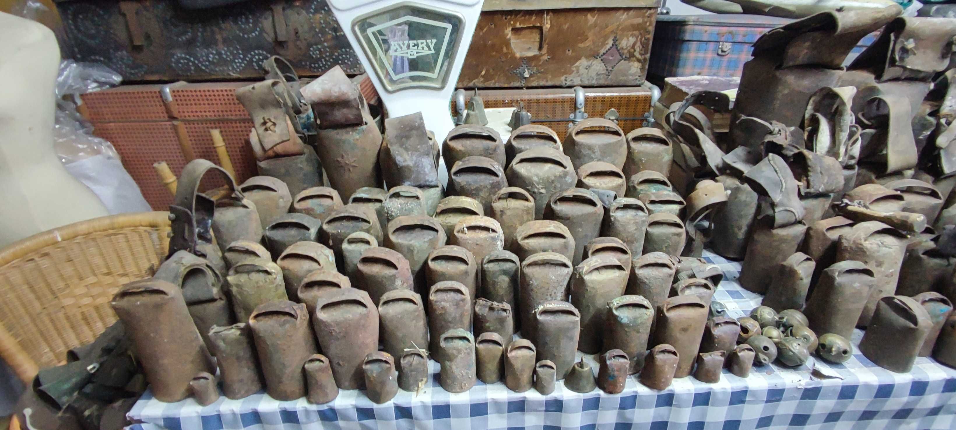 Lote de chocalhos antigos – decoração rural / colecionismo
