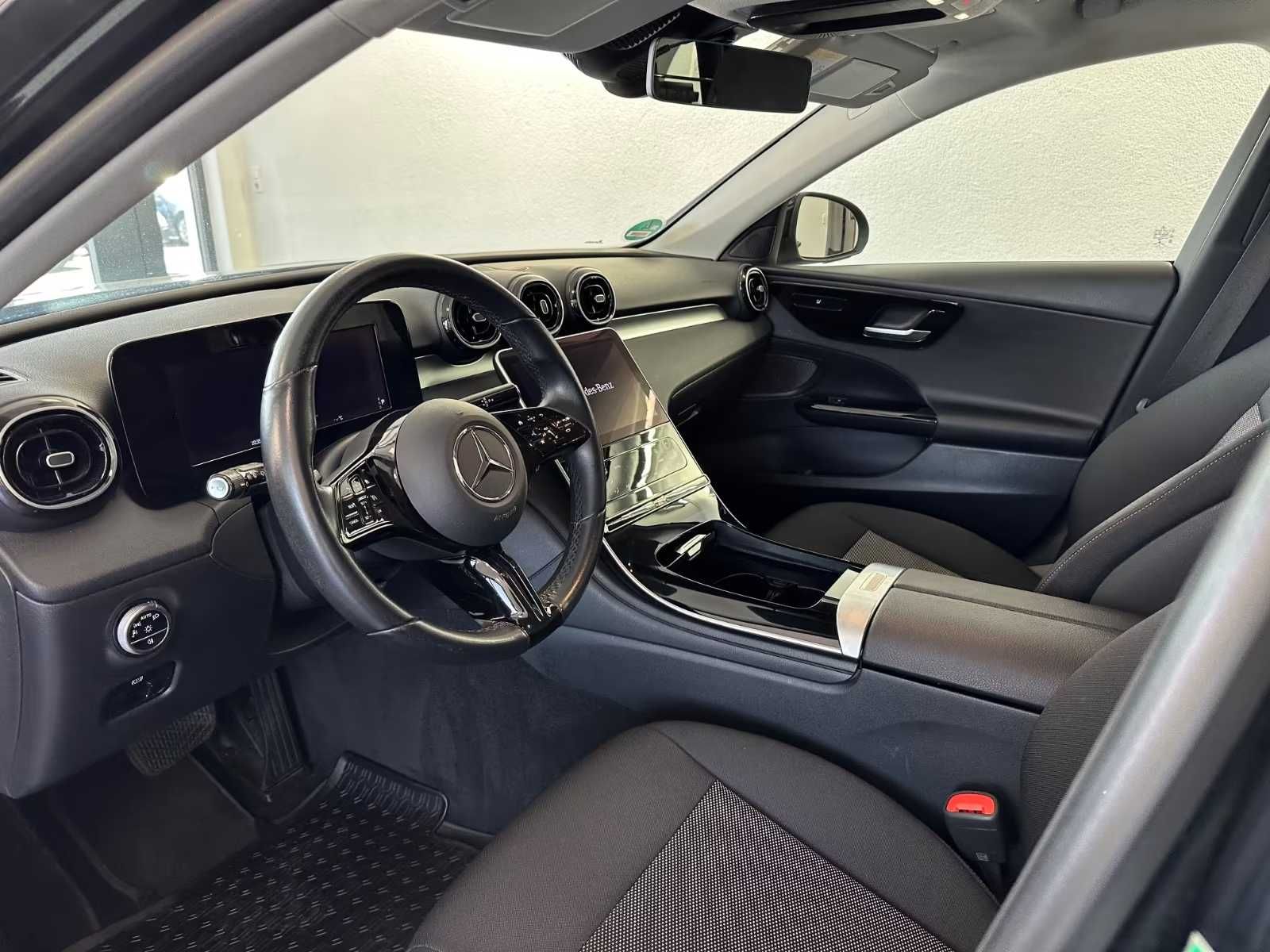 Mercedes-Benz C 200
T d Avantgarde