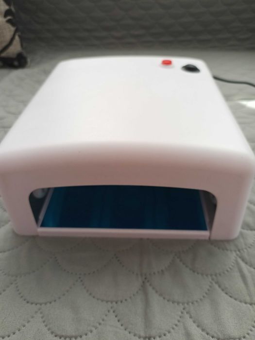 Lampa UV do utwardzania paznokci
