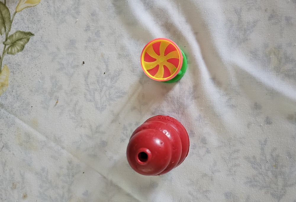 Porta snacks cão
Brinquedo.