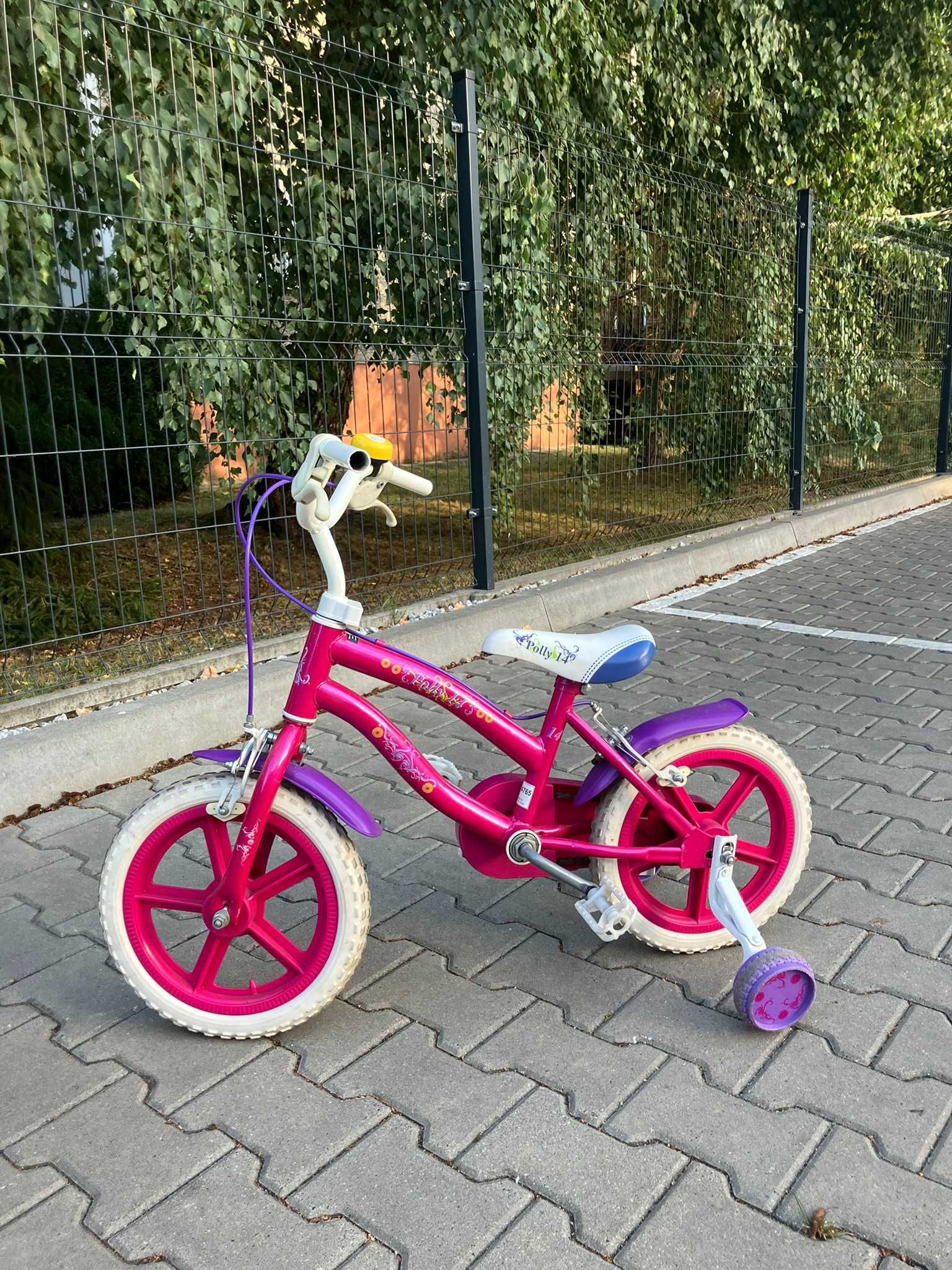 Rower dziecięcy 14 cali, dodatkowe kółka, kask gratis!