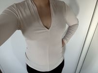 Bluzka damska H&M M w db stanie kremowa rozowa