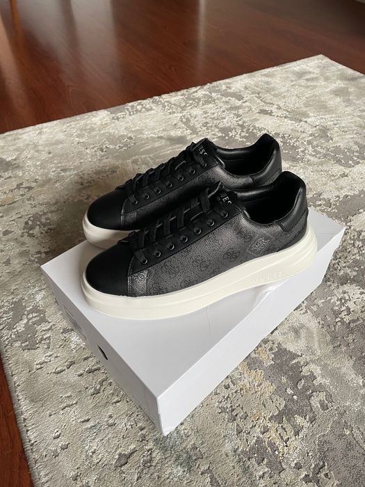 Ténis da Guess novo