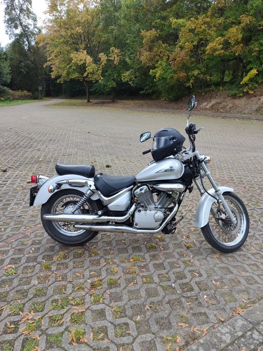 Suzuki Intruder 125