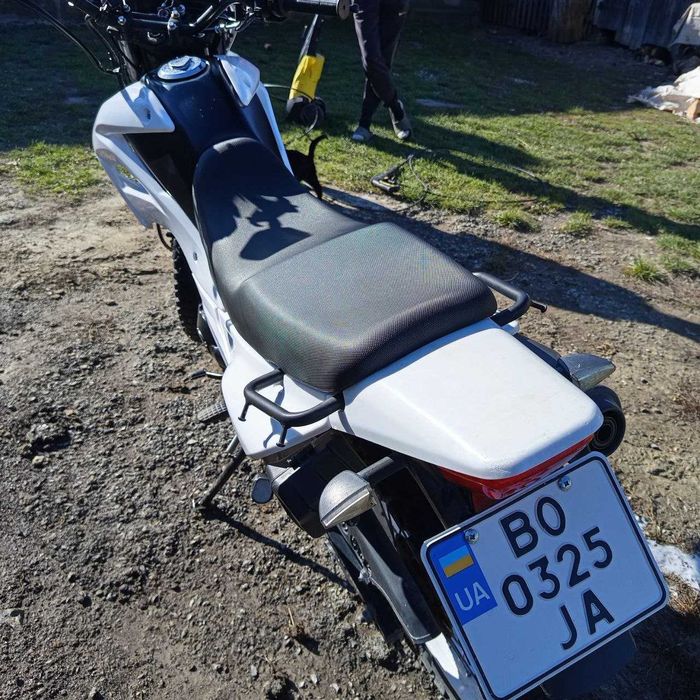 Продам мотоцикл spark sp250 D1