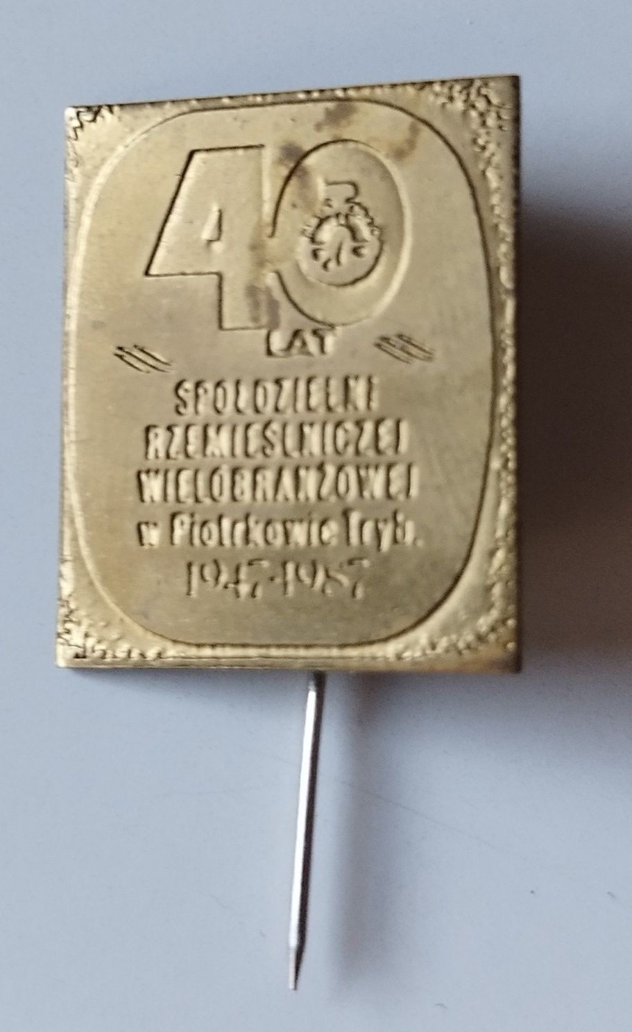 Znaczek przypinka 40 lat