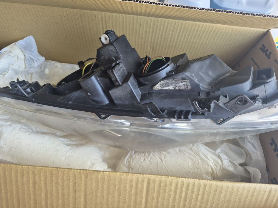 Farol 307 2 geração lado pendura