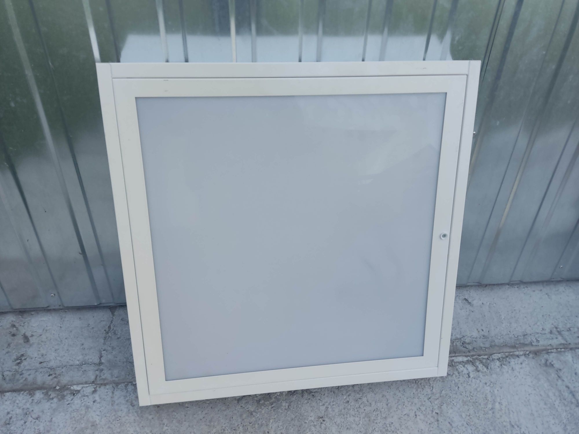 Jarzeniówki Kompletna lampa jarzeniówka 1200x300 600x600