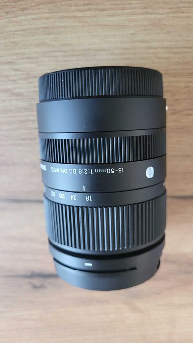 Обьектив Sigma AF 18-50mm f/2,8 DC DN Sony E