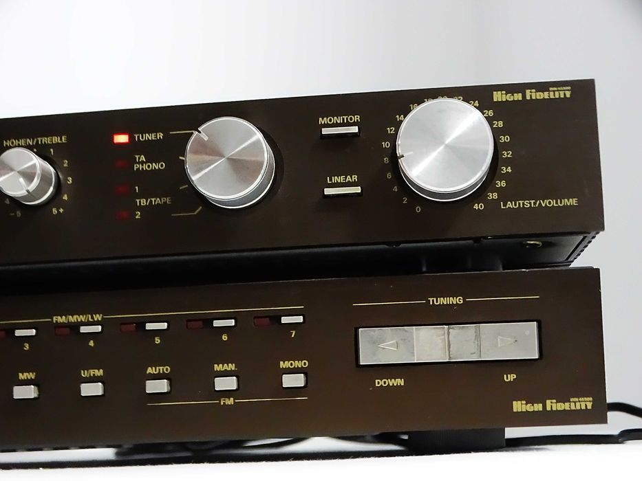 Zestaw wzmacniacz Grundig SV 2000 + tuner radiowy Grundig ST 1500