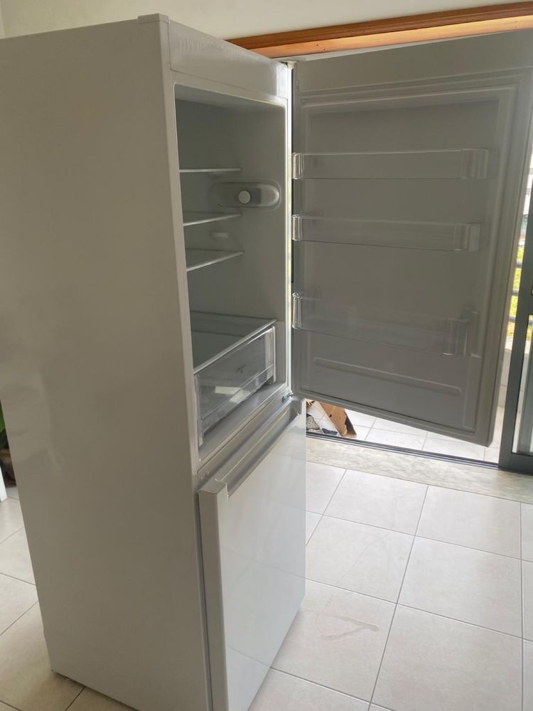 Frigorífico INDESIT