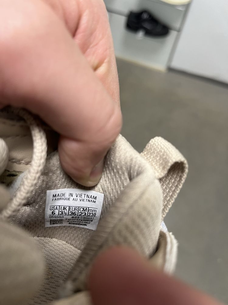 Кросівки Reebok Cardi B Club C V2 Womens Shoes Beige GW6697