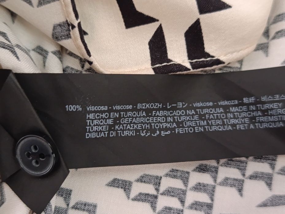 Костюм Zara ,геометричний принт.. розмір М