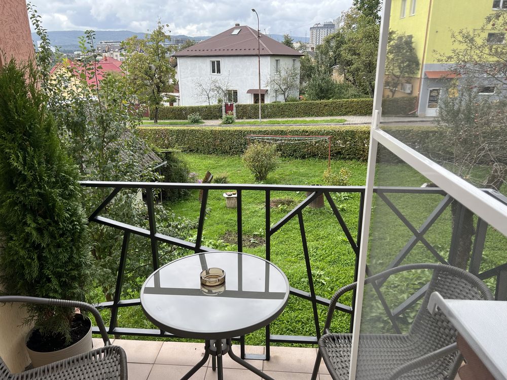 Нове житло Трускавець ! До центру 450м ! Балкон! Кондиціонер!
