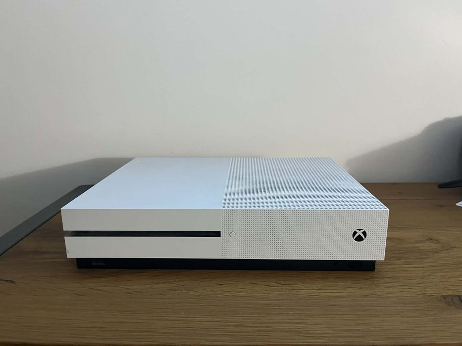 Sprzedam Xbox One S