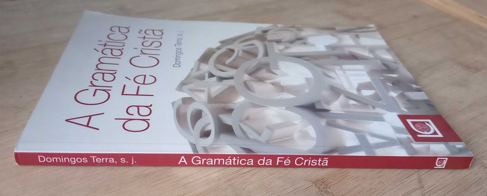 A Gramática da Fé Cristã de Domingos Terra